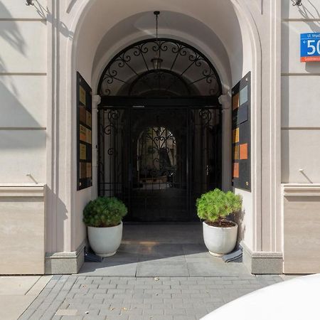 Residence On Wspolna Str. Apartment Warsaw By Renters المظهر الخارجي الصورة
