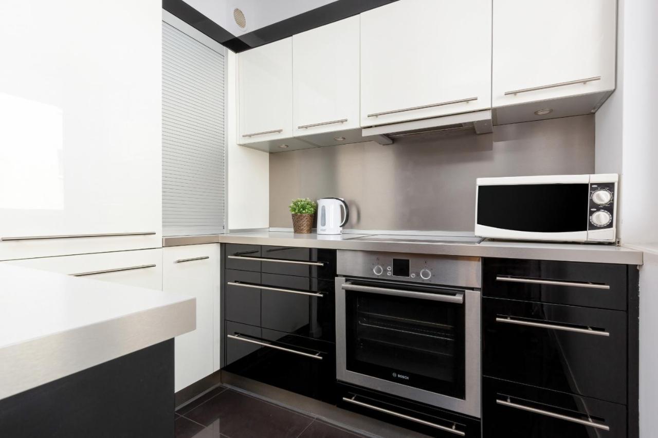 Residence On Wspolna Str. Apartment Warsaw By Renters المظهر الخارجي الصورة