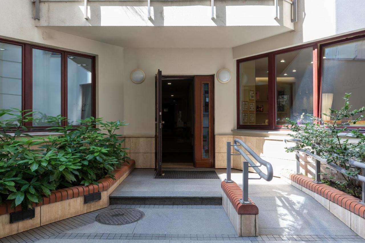 Residence On Wspolna Str. Apartment Warsaw By Renters المظهر الخارجي الصورة